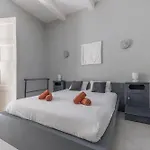 The Artist's Loft *