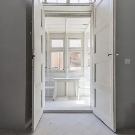 Апартаменты The Artist's Loft *